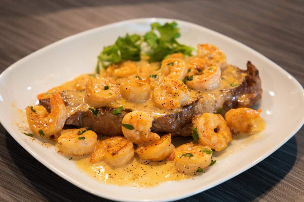 Surf N Turf in Garlic Cream Sauce