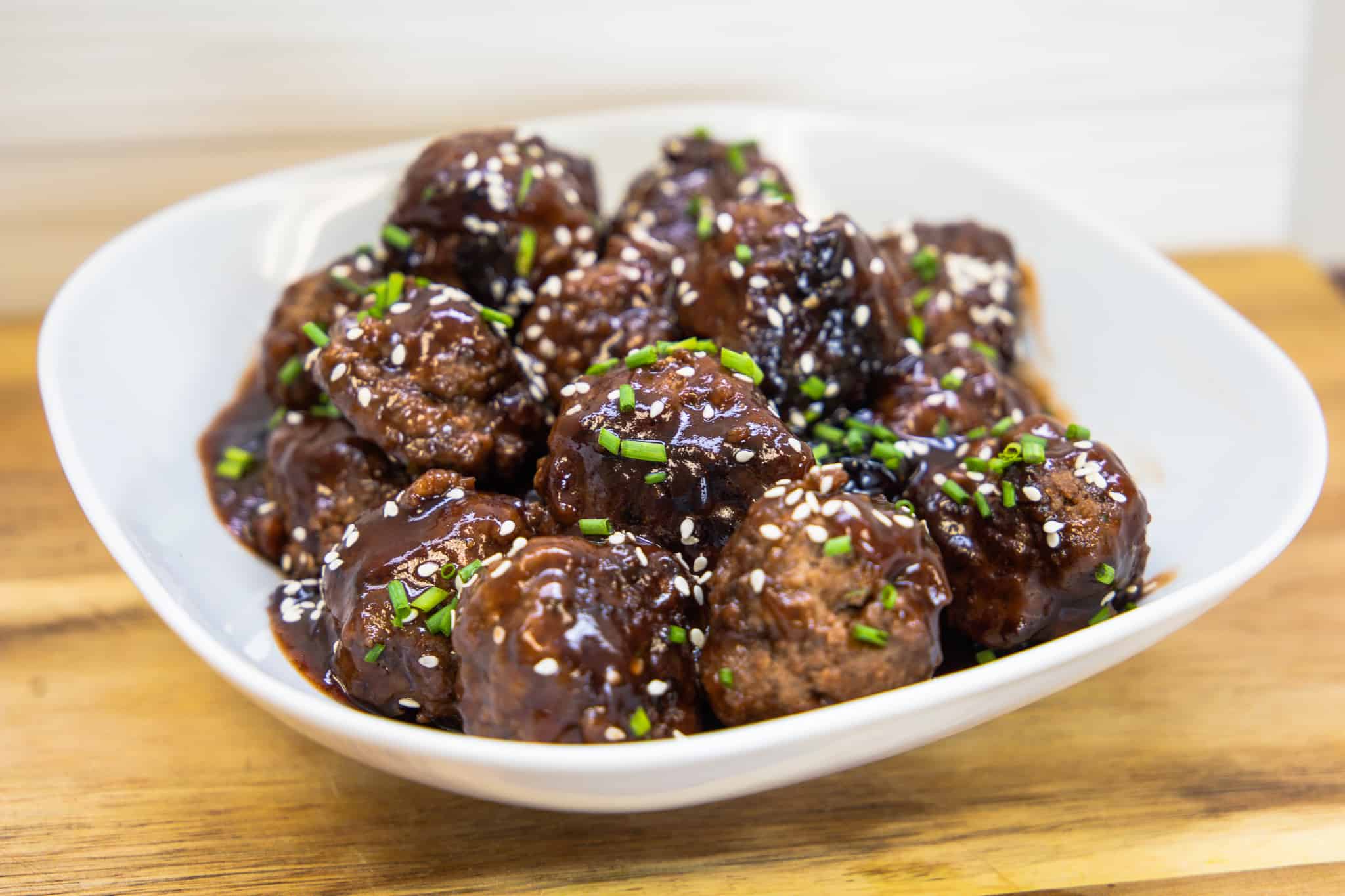 Read more about the article Homemade Slow Cooker Meatballs