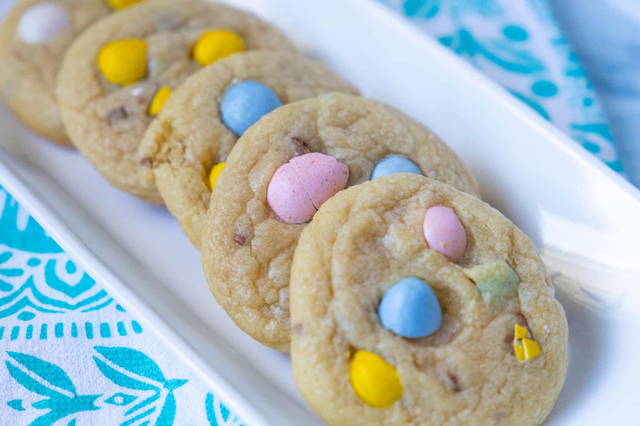 Read more about the article Cadbury Egg Easter Cookies