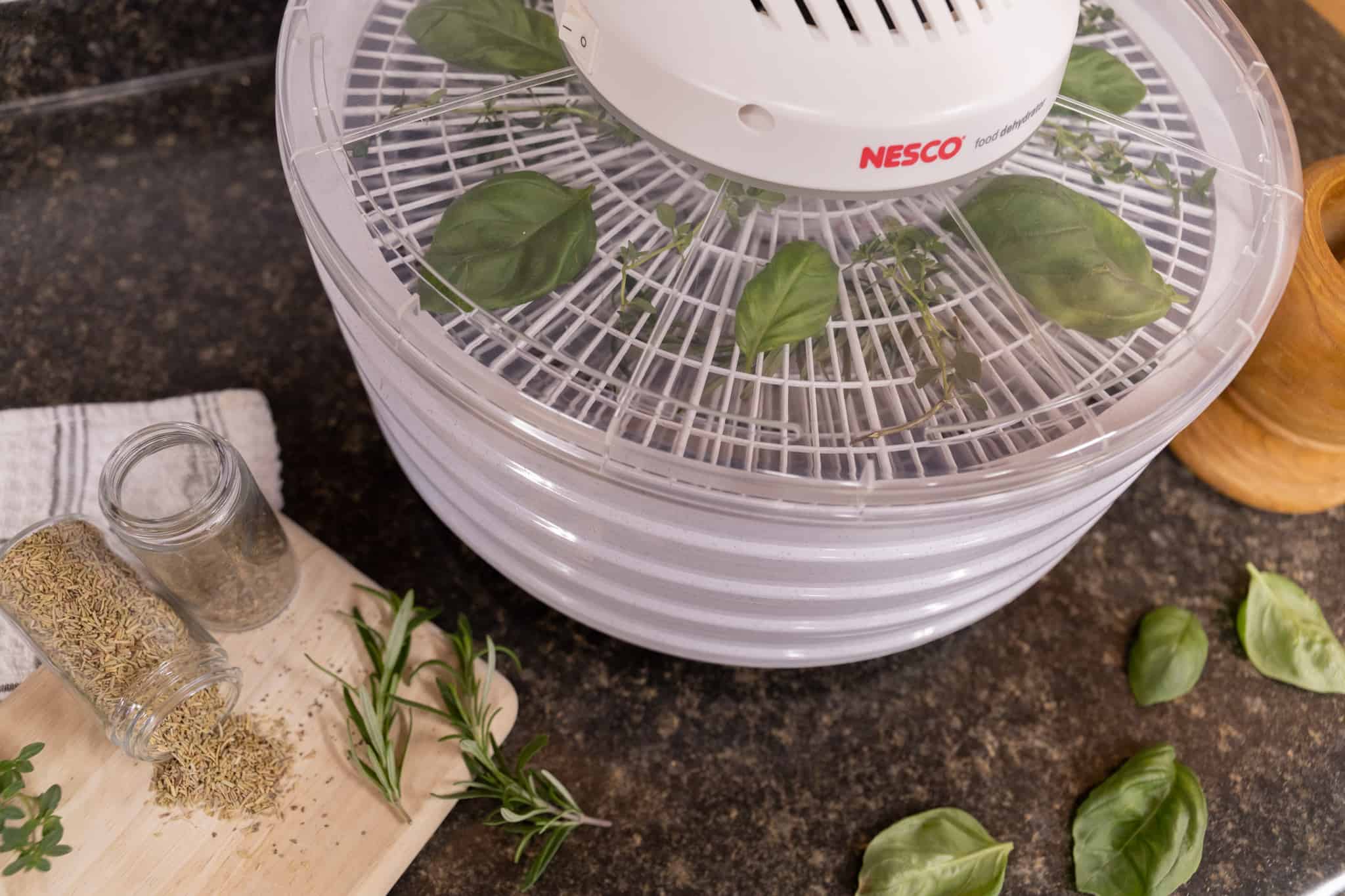 Nesco American Harvest FD-37 400 Watt Food Dehydrator 