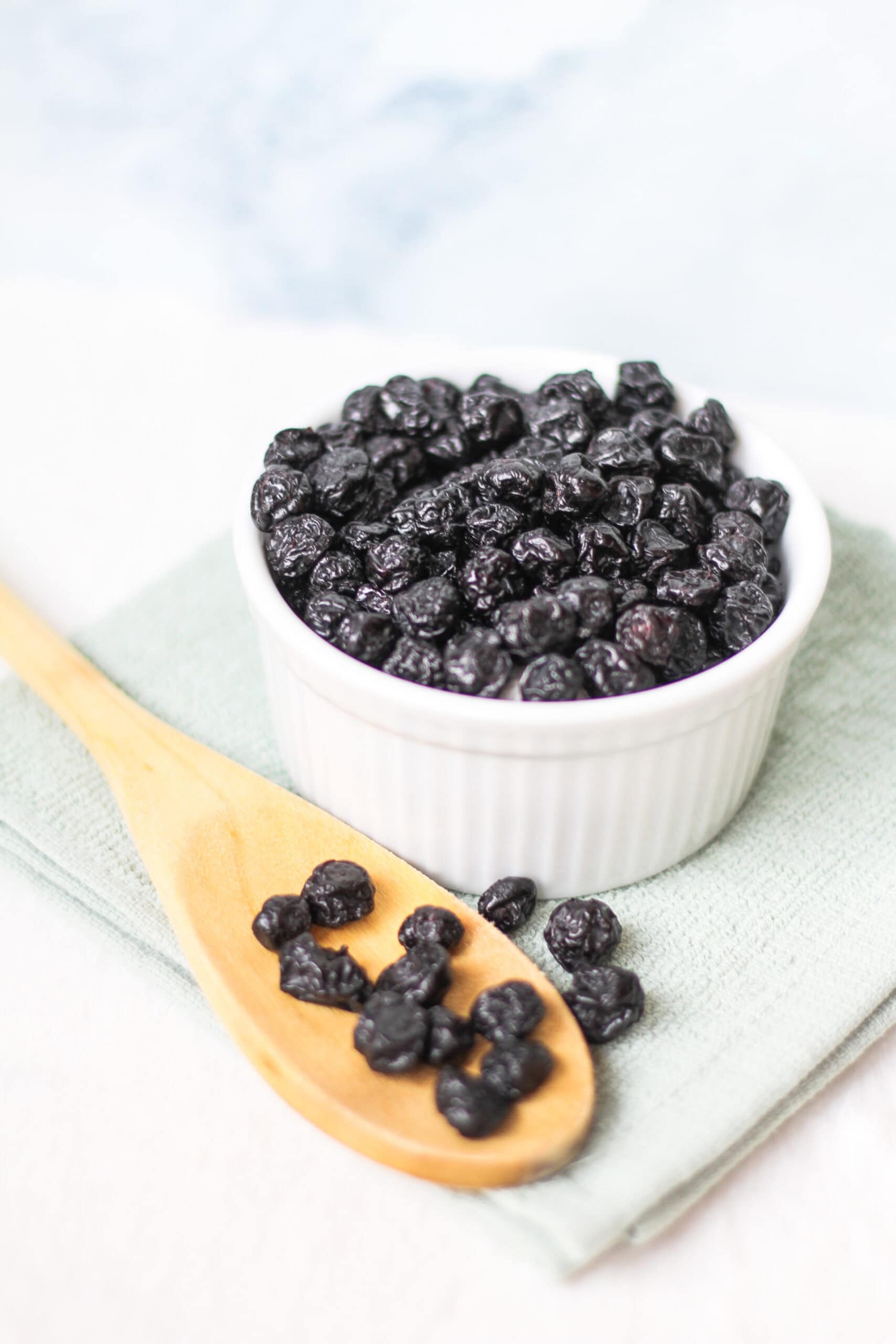 Read more about the article Dehydrated Blueberries